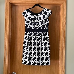 Jessica Howard Black and White Dress size 6P